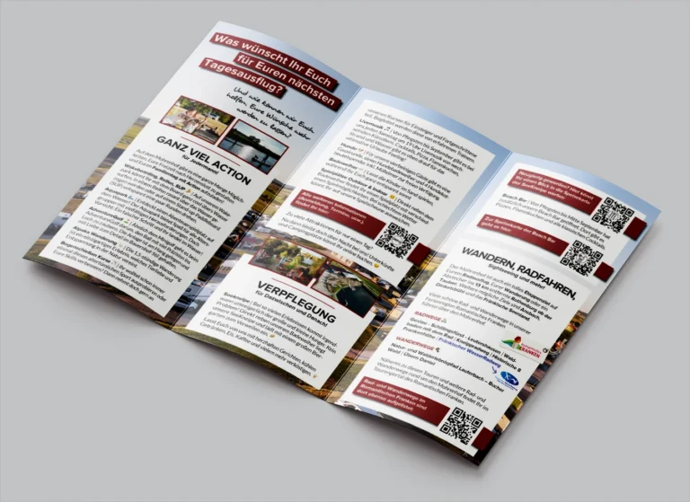 Innenansicht des Flyers für Tagesausflüge am Mohrenhof mit Angeboten zu Aquapark, Gastronomie, Wandern und Radfahren.